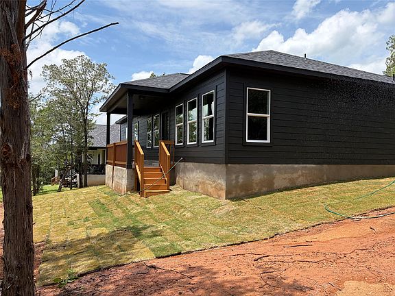 5th image of 165 Lamaloa Ln