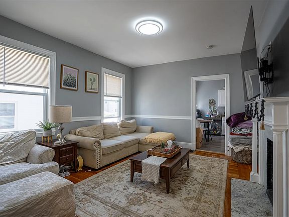 4th image of 40 Newcastle Rd