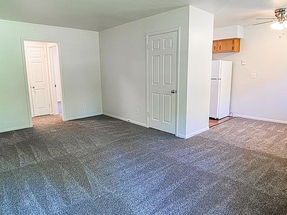 3rd image of 8400 Robinson St #8400
