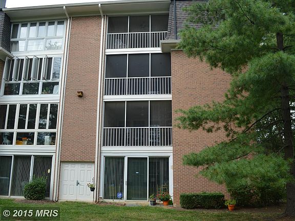 5th image of 5717 Brewer House Cir APT 102