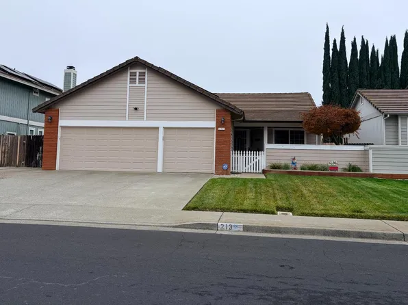 213 Larkspur Drive, Vacaville, CA 95687