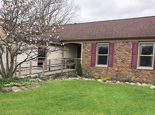 2634 Shady Hollow Dr, White Lake, MI 48383