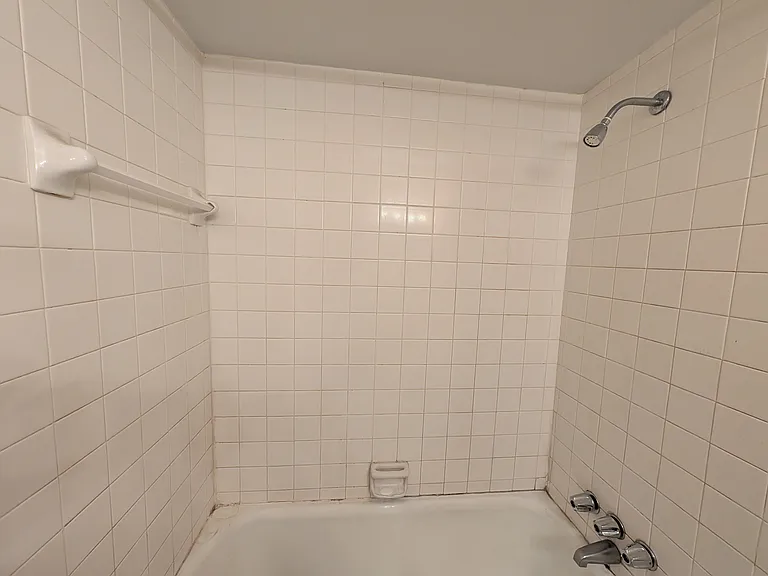 4705 20th Ave #6 — Photo 8
