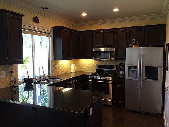 Granite & stainless kitchen.