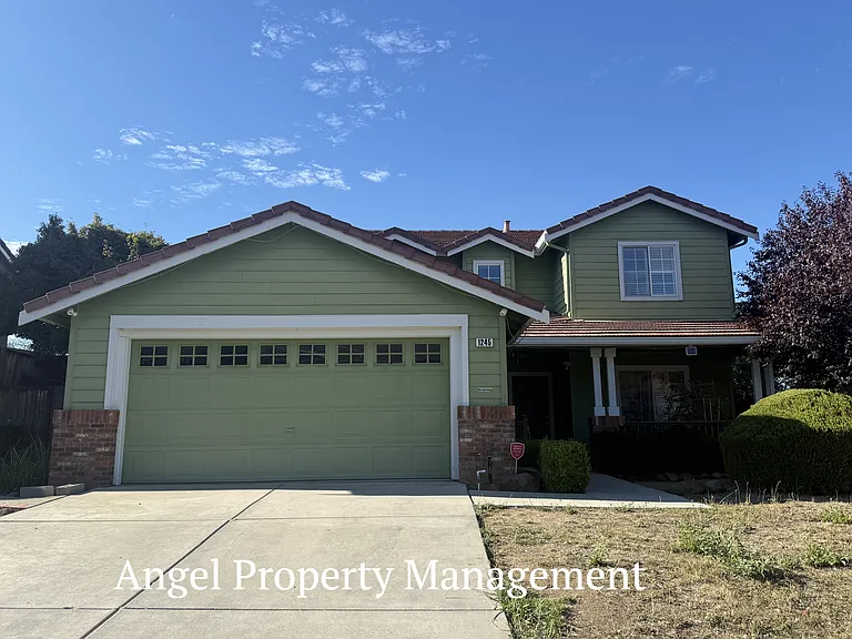 1245 Oak Haven Way — Photo 1