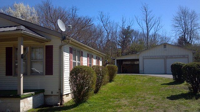 2nd image of 739 Welch Ave