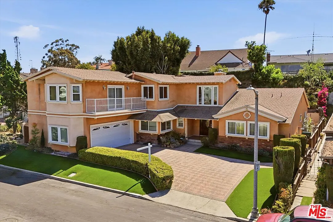 4 bed, 4.0 bath, 2929 sqft, $6,000 — Photo 1