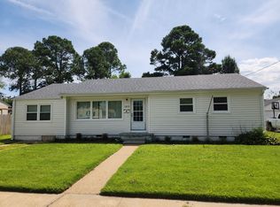 1419 Exeter Rd, Norfolk, VA 23503