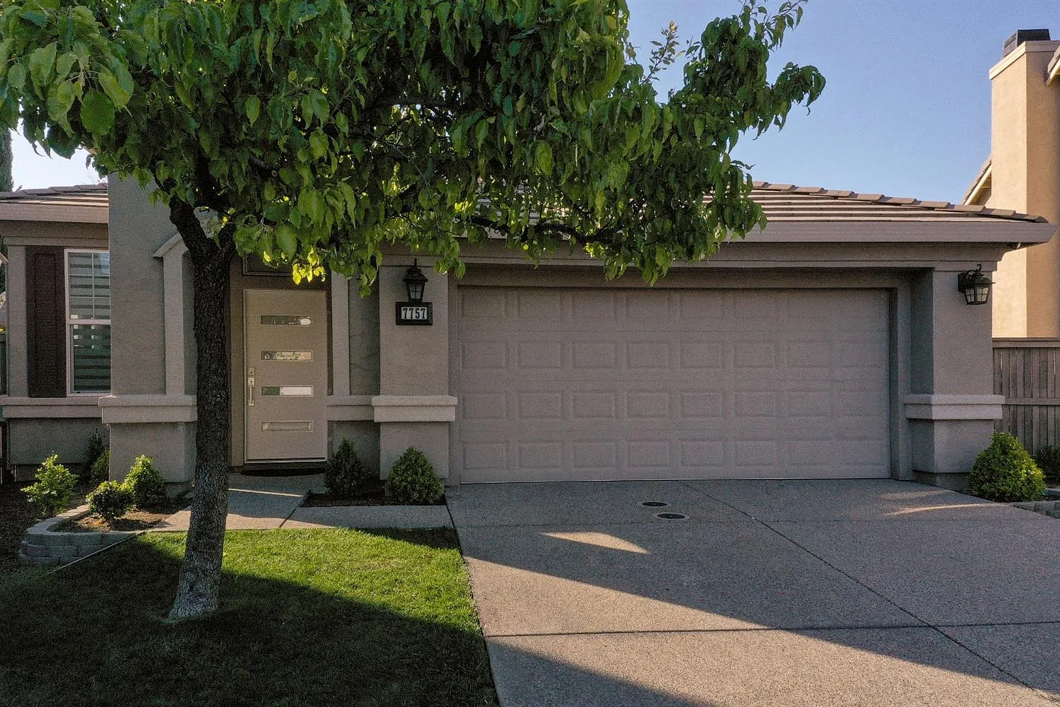 7757 Oceano Ct photo 1