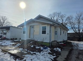 109 N Lincoln St, Effingham, IL 62401