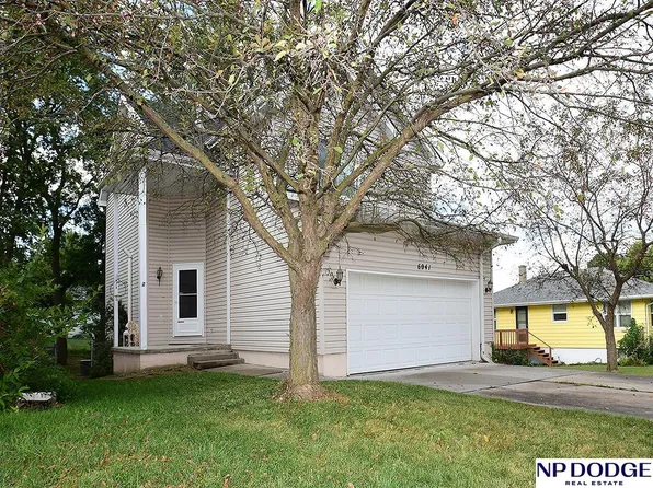 6041 Charles St, Omaha, NE 68132
