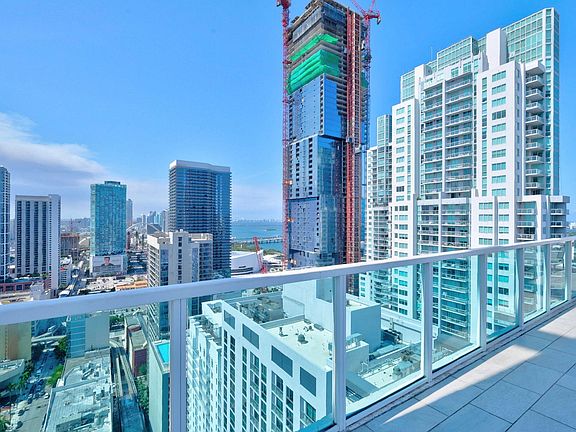 3rd image of 133 NE 2nd Avenue #1408
