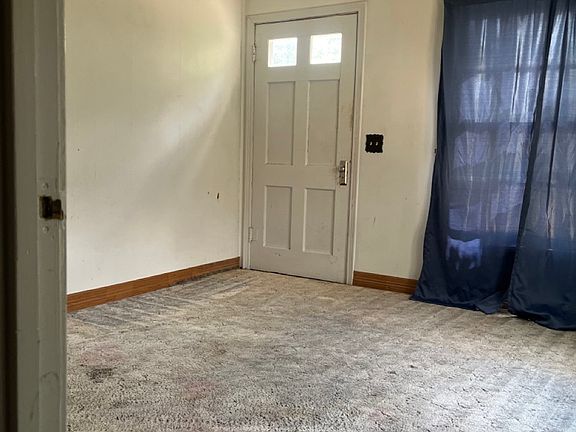 Right bedroom