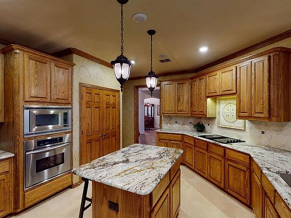 5th image of 3382 Castlewood Blvd
