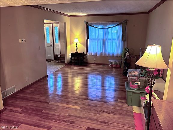 3rd image of 6328 Hastings Dr