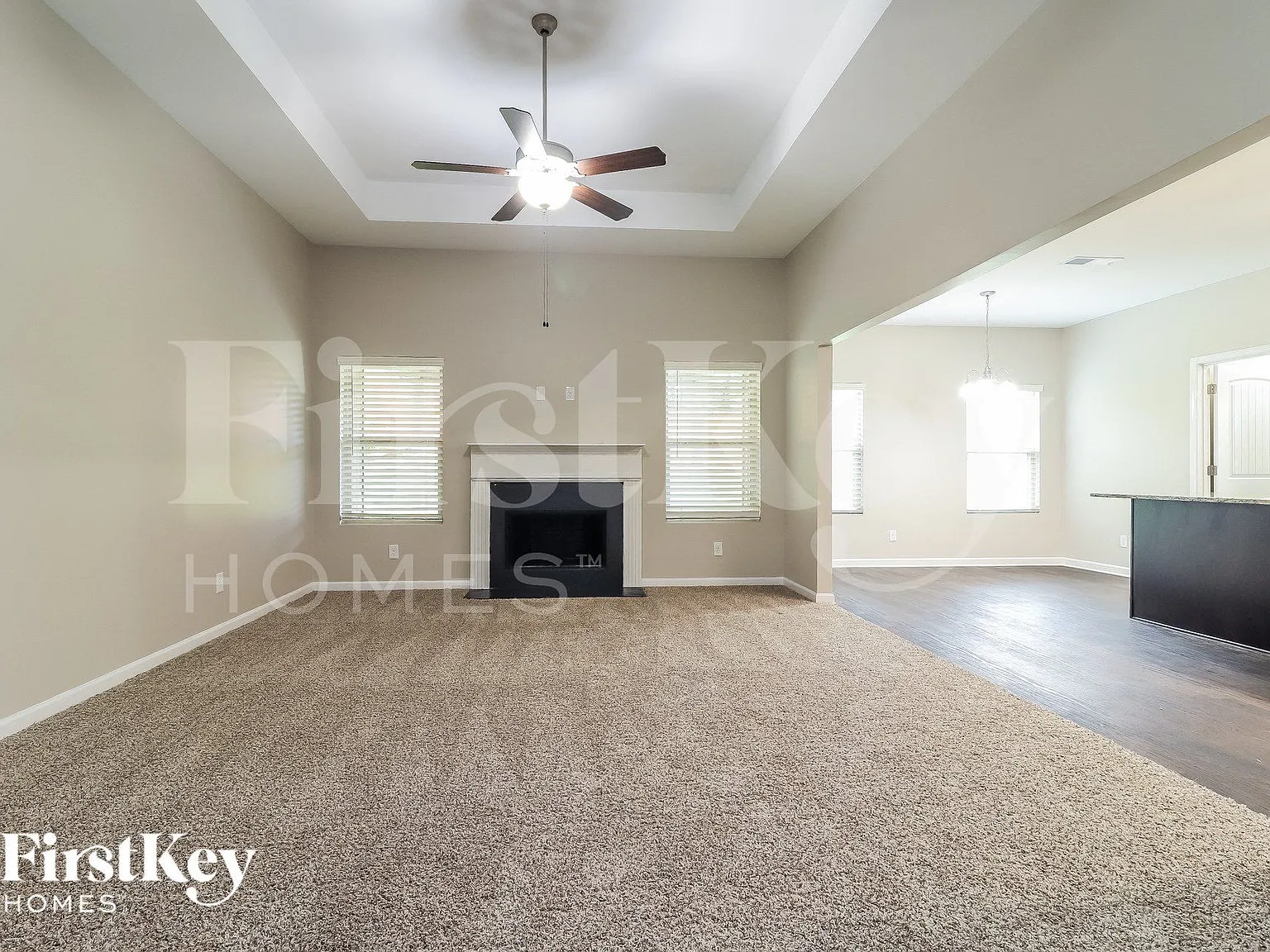 4 bed, 2.0 bath, 1715 sqft, $2,220 — Photo 2