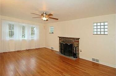 3rd image of 3714 Northfield Dr
