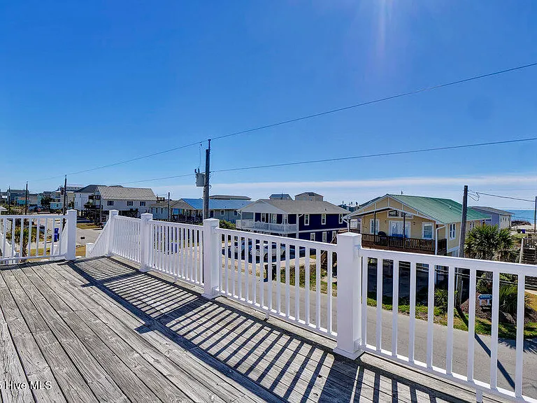 1207 N Topsail Dr — Photo 52