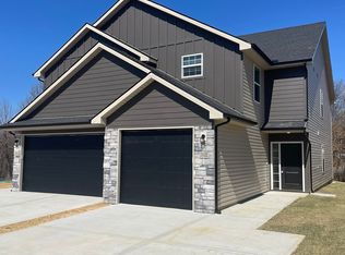 703 Mahogany Ct #B, Warrensburg, MO 64093