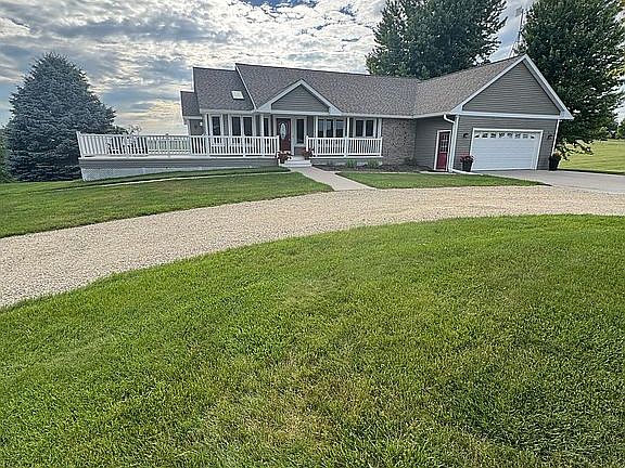 3rd image of 56553 County Road 86