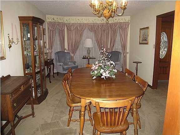 4th image of 106 Teakwood Dr
