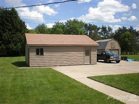 2nd image of 50550 Fairchild Rd
