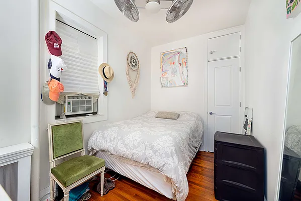 Rented by Guy Goldman, LREB | media 20