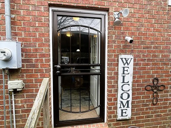 5th image of 286 Caleb Ln