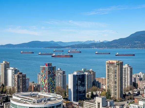 1151 Georgia St W #4602, Vancouver, BC V6E 0B3