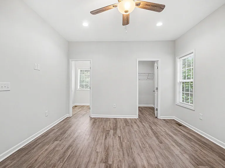 324 N Milford Rd — Photo 10