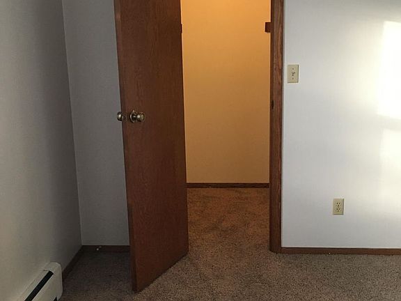 4th image of 1058 Michaline Dr #1