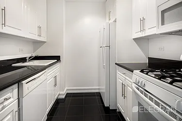 Rented by (Legacy) Elegran