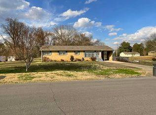 161 1st St, Russellville, AL 35653