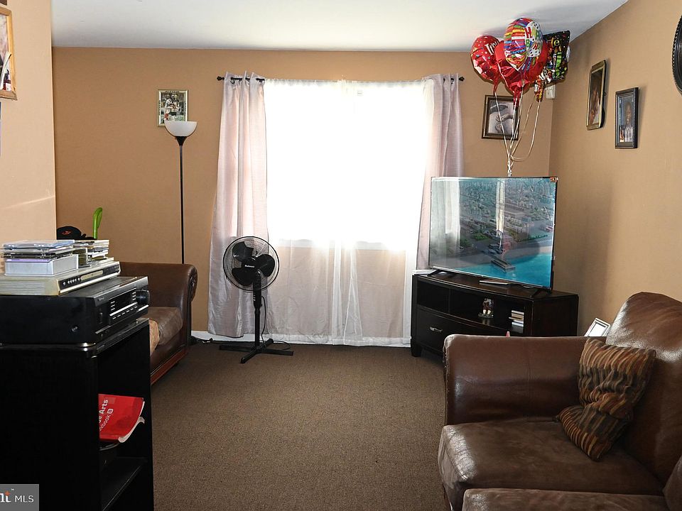 2nd image of 5104 Pembridge Ave