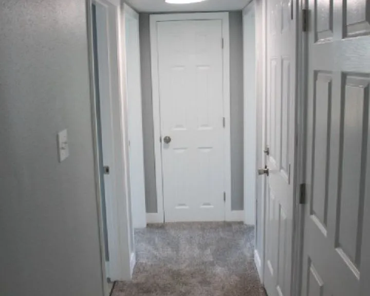 708 Houchin St — Photo 12