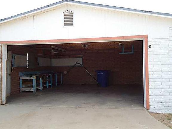5th image of 3714 Taylor Ave