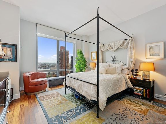 4th image of 333 E 91st St APT 24B
