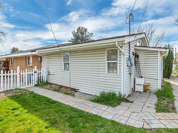 3rd image of 731 E Shiloh Way #Basement