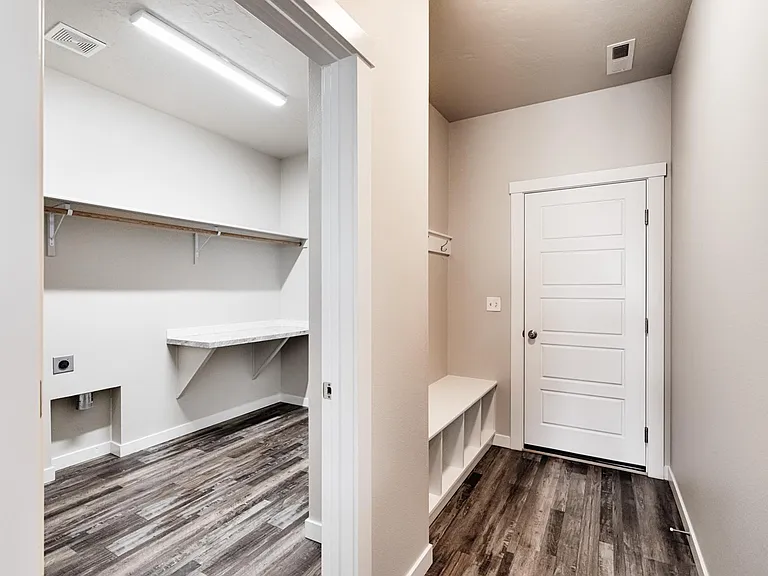 1935 W Heavy Timber Dr — Photo 20