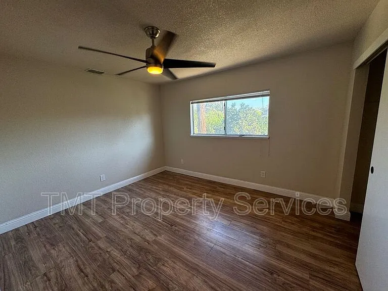 6931 Cobblestone Way — Photo 16