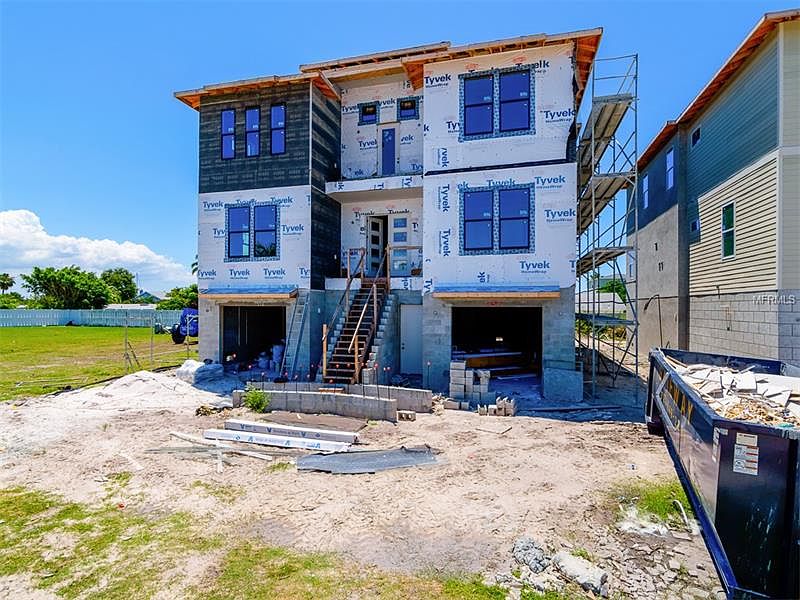 1st image of 127 Forest Hills Dr