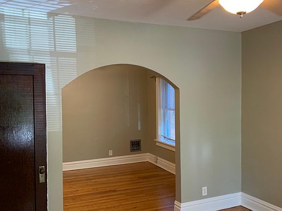 4th image of 1909 Maury Ave #1