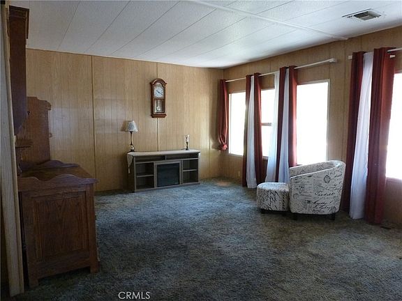 3rd image of 111 Cottonwood Cir