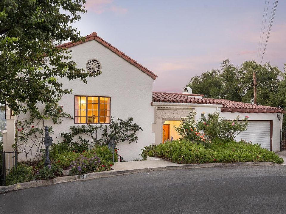 1st image of 330 Alta Vista Ave