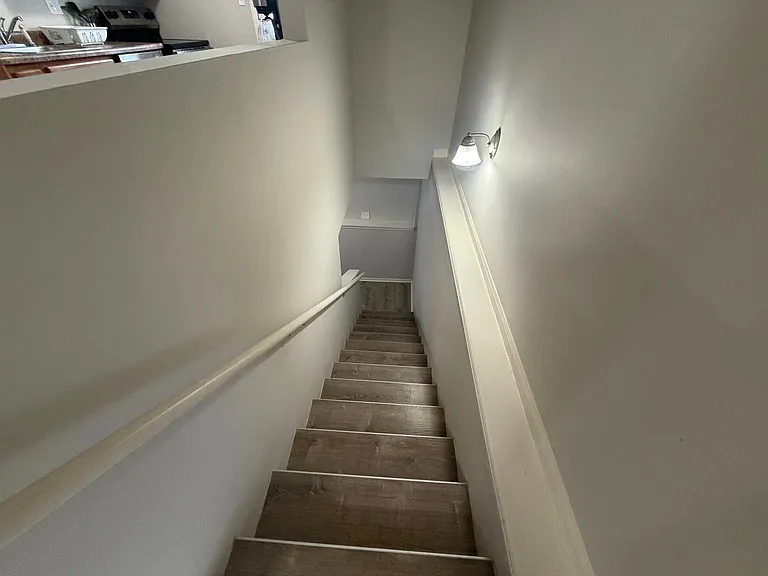 202 Wheaton Ct — Photo 16