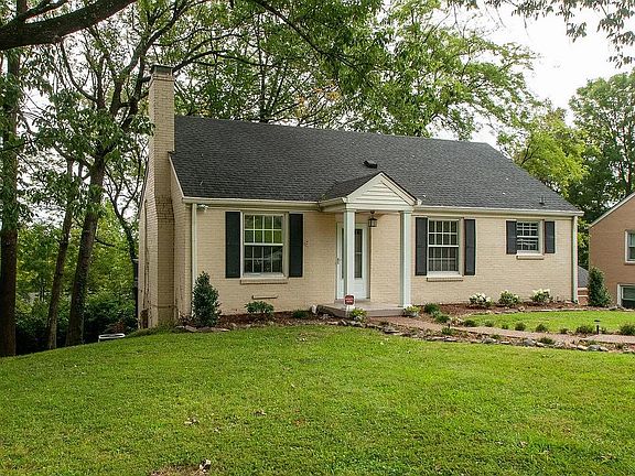 2nd image of 812 Neartop Dr #A
