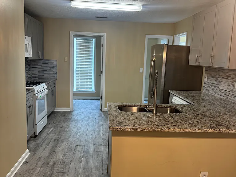 816 Norwalk Cv — Photo 5