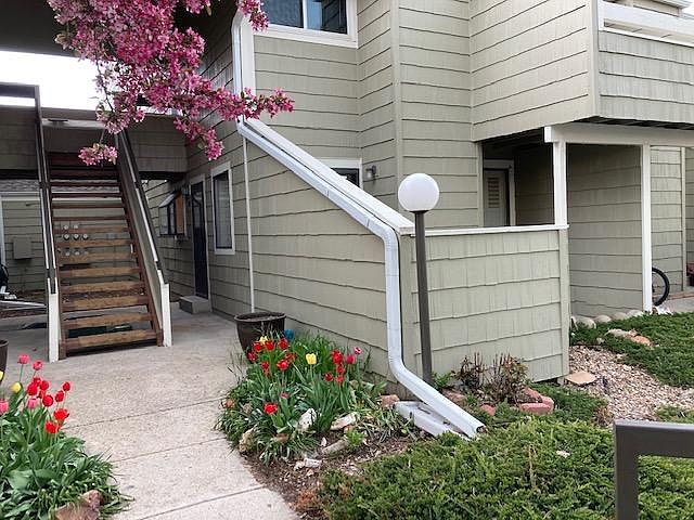 Entrance & Patio
