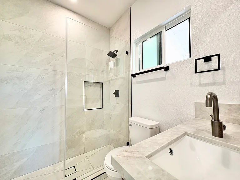 8959 W Hargis St #2 — Photo 2