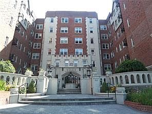 1st image of 60 W Broad Street #6I